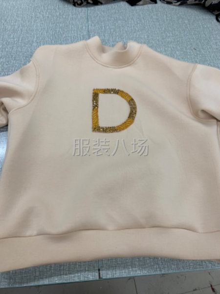本廠招整件車位數名，夫妻優先，量大，款式簡單-第1張圖片