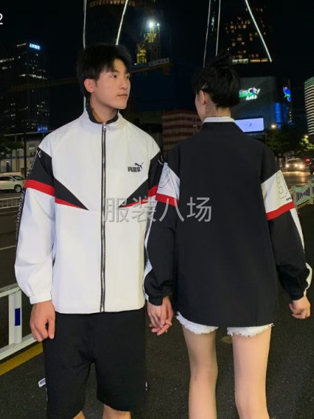 服裝批發(fā)男女運(yùn)動(dòng)戶外休閑貼牌-第2張圖片