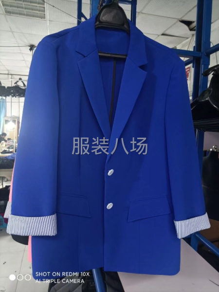 服装大烫整烫后道手工钉扣夫妻