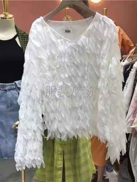 时尚女装童装绣花面料厂家-第5张图片