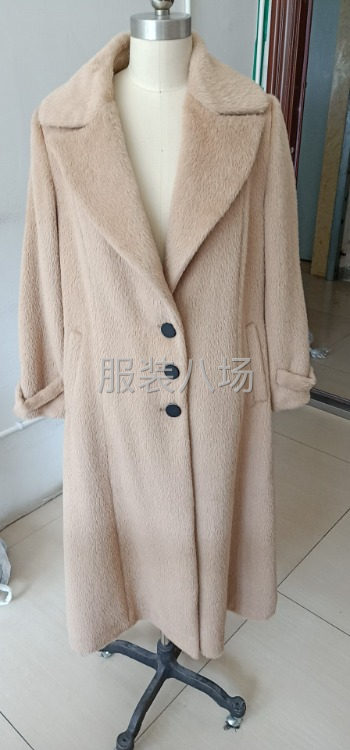 本厂加工中高端时装-第2张图片