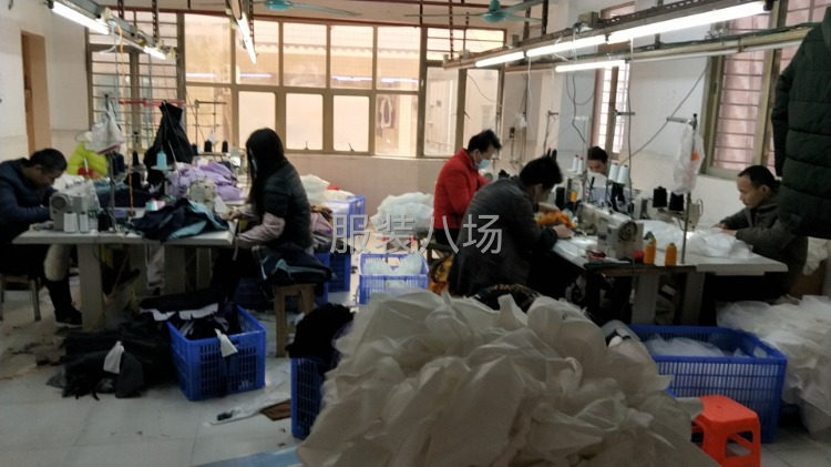 本厂承接大量针织加工，质量中等，出货准时，结账爽快老板联系我-第1张图片