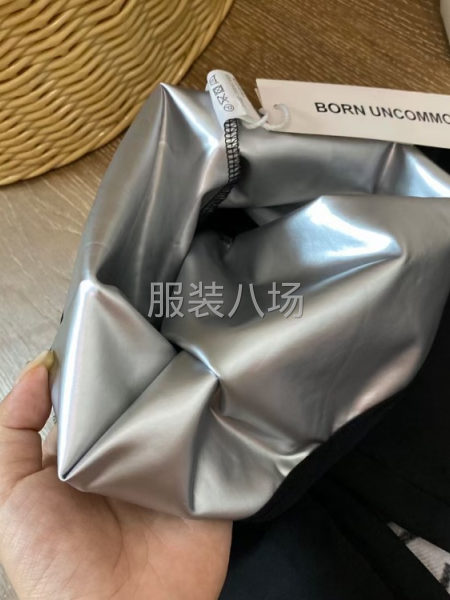 批发暴汗服100件-第2张图片