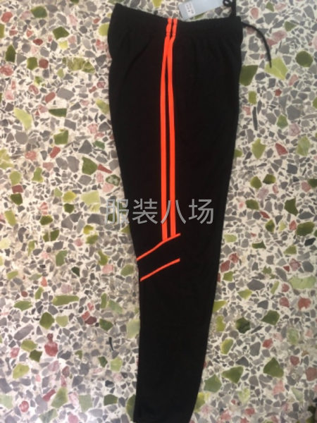 2千件裤子外发-第1张图片