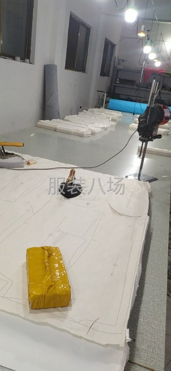 专业承接连裁代做，单件，西装风衣为主-第1张图片