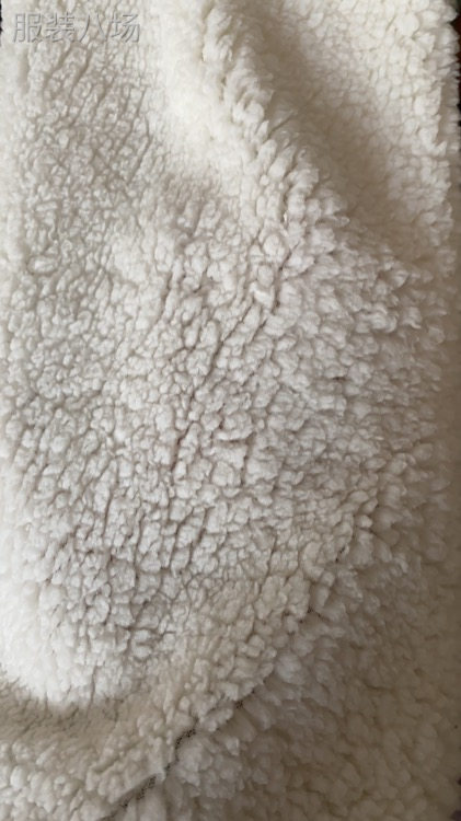 专业羊羔绒，北极绒，法兰绒面料-第1张图片