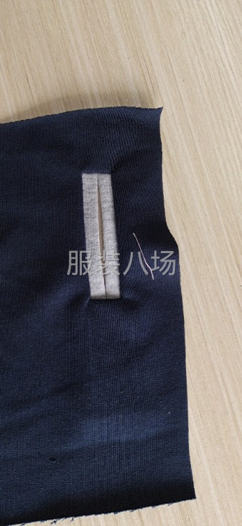 承接男女士休闲裤，运动裤，拉链衫，卫衣，圆领衫-第3张图片