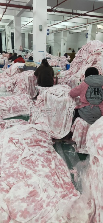 承接各种床上用品加工-第1张图片