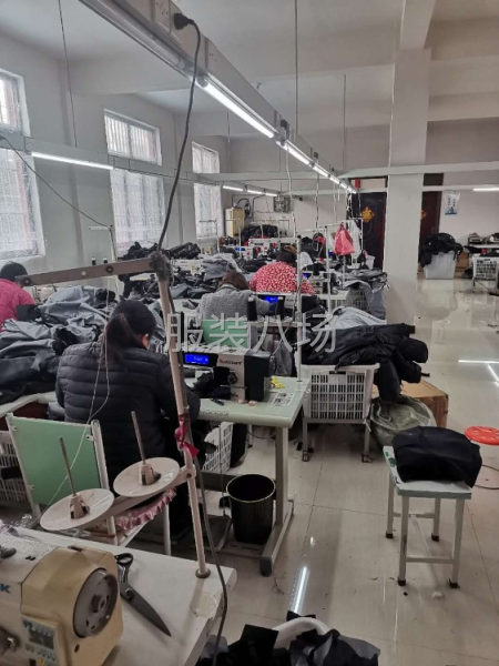 承接各种棉衣   风衣  夹克  家居服等梭织加工厂-第1张图片