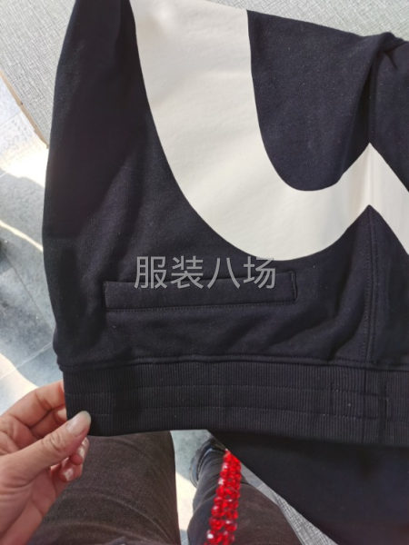 承接四号桥棉麻女装，卫衣卫裤，短袖，拉链衫来料加工，包裁包做-第1张图片