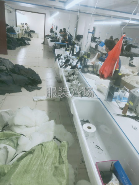 招大燙包月2人工資8500左右，服裝男裝熟練工50人-第2張圖片