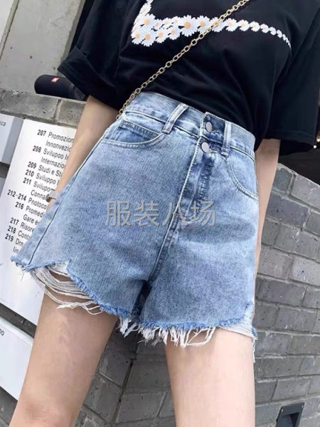 女装牛仔裤短裤-第3张图片