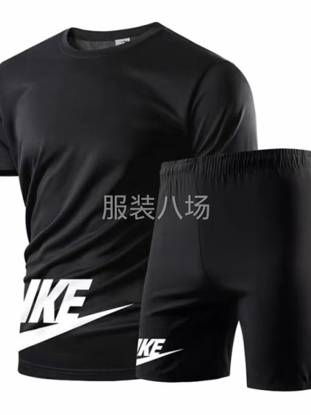 批发运动服1.3万件-第3张图片