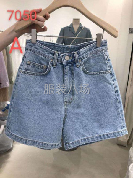 牛仔加工，包工包料本厂专业生产牛仔系列，包工包料-第1张图片