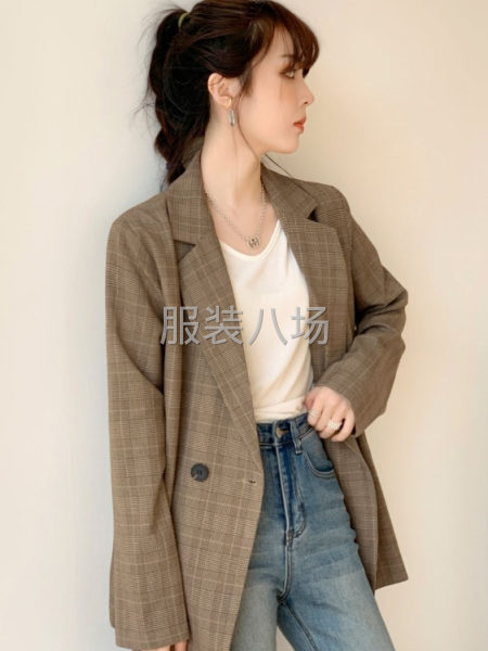 王許共贏服飾
招細活機工數名
貨源穩定
現做小西裝，裙子
簡-第1張圖片