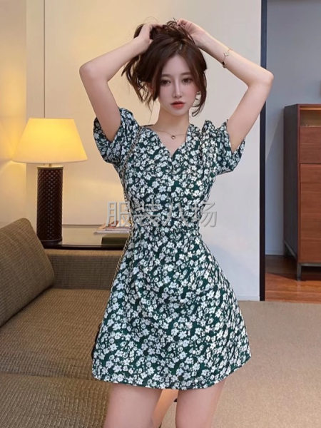 服裝電商攝影.海量模特資源.多種風(fēng)格-第2張圖片