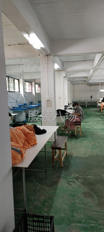 承接针织圆领T恤，针织连衣裙，裤子，最好是1000件以上的单-第2张图片