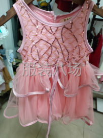 undefined - 高价回收清仓服装 - 图1