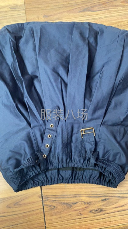 800件校服衬衣、短裙-第1张图片