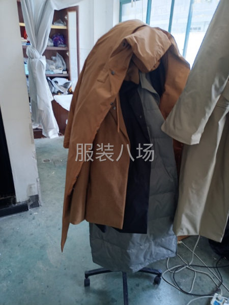 承接服装加工，针织，梭织，校服，棉衣，-第1张图片