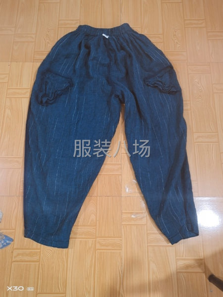 300件女装/连衣裙/衬衫/T恤/休闲裤外发-第1张图片