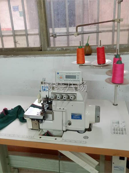 轉(zhuǎn)讓平車(chē)3臺(tái),電腦打邊車(chē)1臺(tái)-第1張圖片