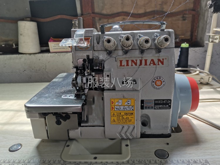 一台95成新4线拷边车-第1张图片