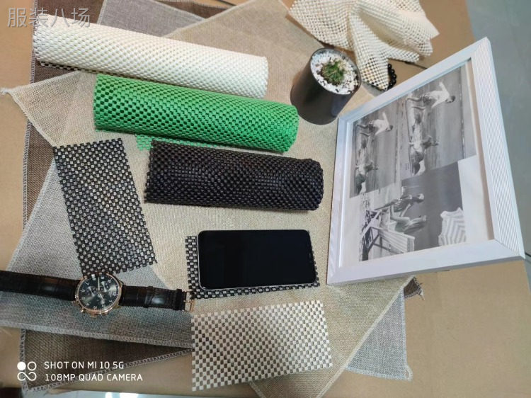 承接各种皮革桌垫，鼠标垫，贴膜防滑垫-第1张图片