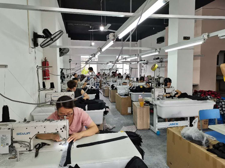 承接各种服装订单，本公司长期做半精品工艺-第1张图片