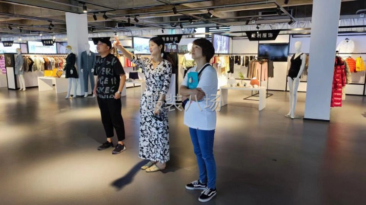 专注于服装原创定向研发全品类设计男装女装童装-第1张图片