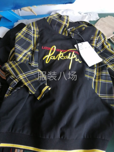 系列针织套装 每款200套左右，单价20到30之间货多！-第2张图片