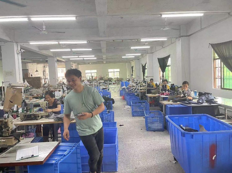 服装工厂，诚寻各种订单-第9张图片