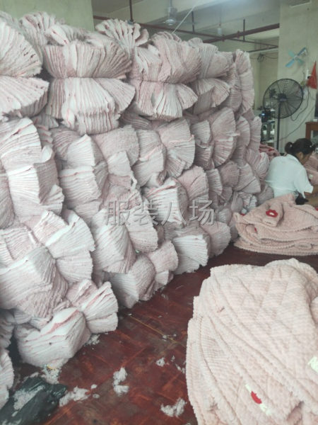 生产夹棉睡衣招工-第1张图片