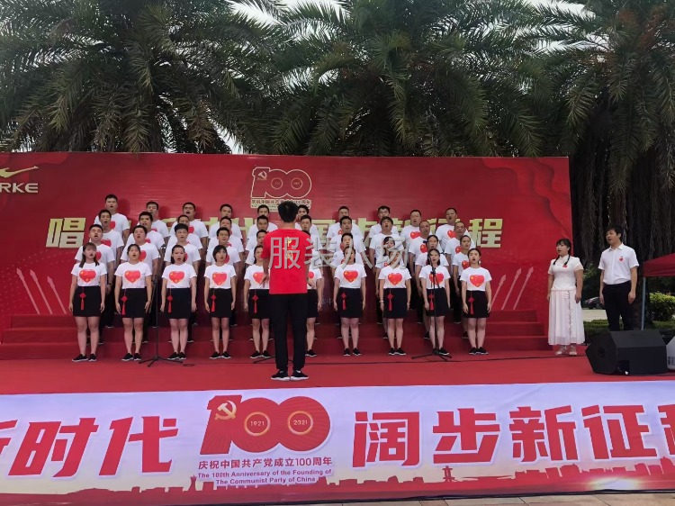 服装车工锁边工底薪1200十计件-第1张图片