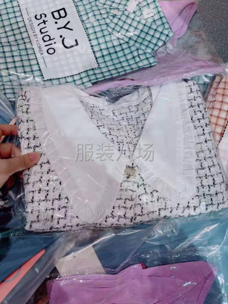 批发连衣裙1万件-第2张图片