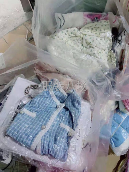 批发连衣裙1万件-第8张图片