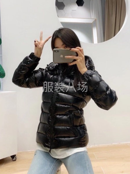 2万件羽绒服外发-第1张图片