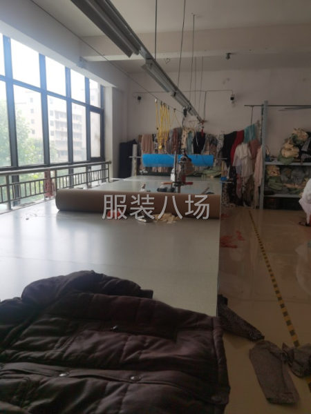 我們自己有裁剪后道，精品，半精品，雙面呢，西服質(zhì)量好，速度快-第3張圖片