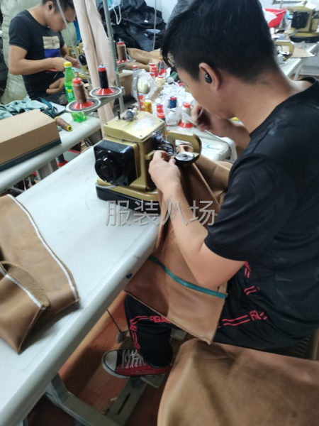 颗粒绒皮毛一体衣服-第1张图片