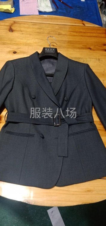 專業(yè)女西服 女大衣 半精品加工-第3張圖片