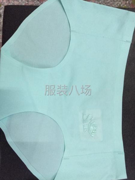 本厂专业加工无痕一片成型贴胶内裤-第2张图片