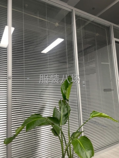300件女装/男装/衬衫/T恤外发-第1张图片