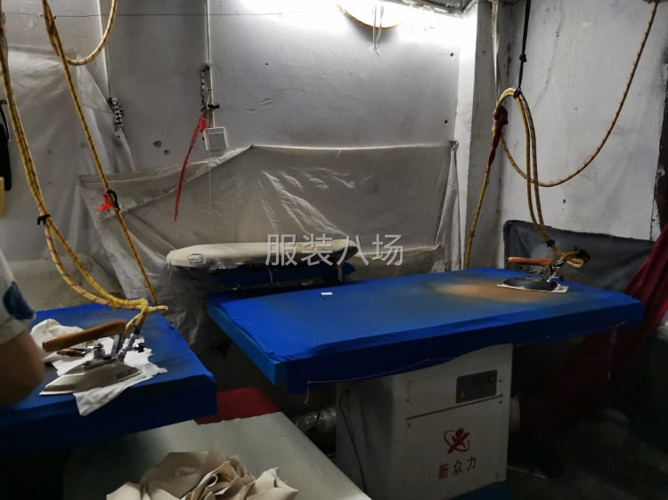 招聘：烫工：2名，女式服装车工8名-第1张图片