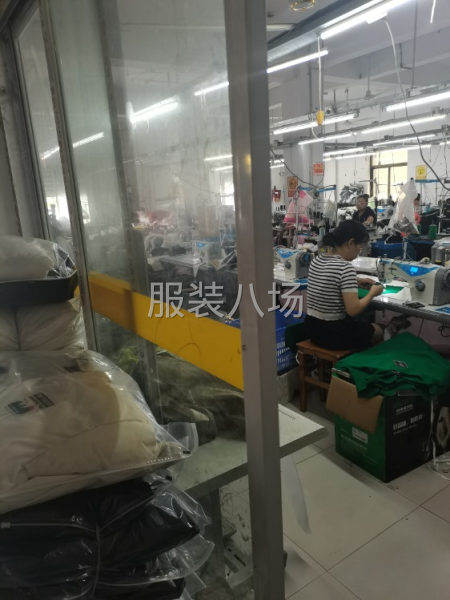 双峰服钸诚招整件车位，专做棉衣，卫衣货源稳定，工价高工资月结-第2张图片
