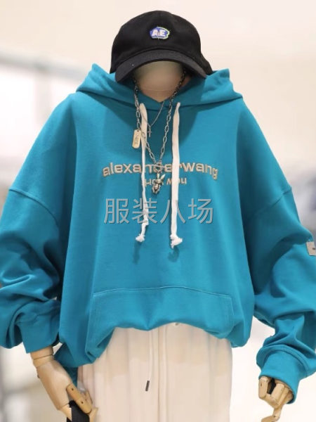 女装连帽卫衣工厂现货新做花式-第1张图片