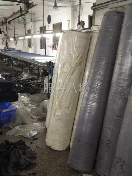 专业做牛仔衣服裤子加工-第3张图片