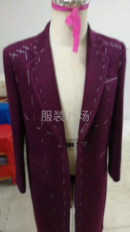 男女西装大衣加工-第1张图片