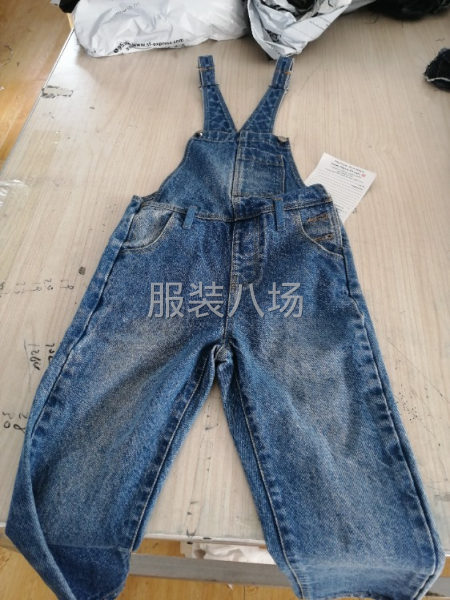 现有2300件牛仔背带裤外放，价格优厚-第2张图片