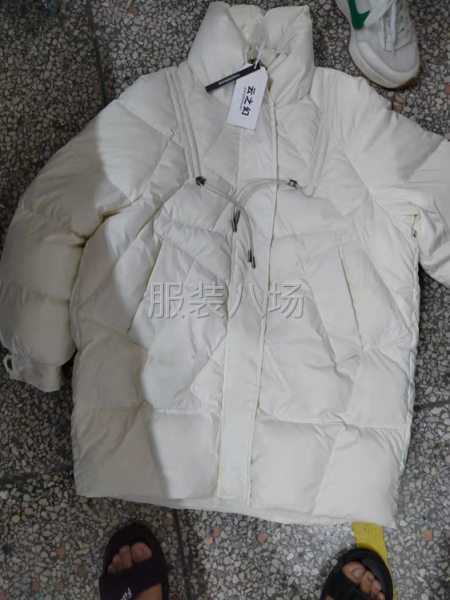 大量生產羽絨服，招夫妻車工，12名，貨源充足，款式簡單，-第2張圖片