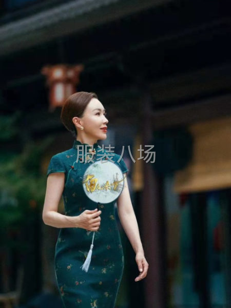 专业旗袍定制  早八晚五  单休  4000起-第1张图片